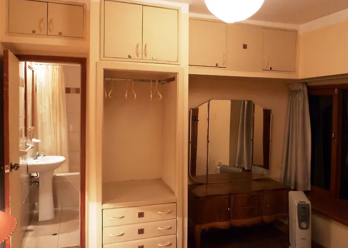 Kukuli Bed & Breakfast